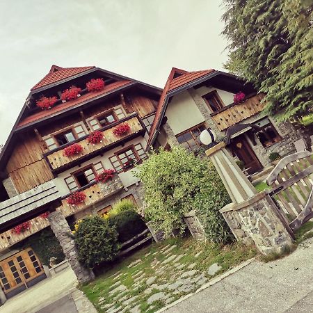 Apartma Alpski Vrt Vojsko Exteriör bild
